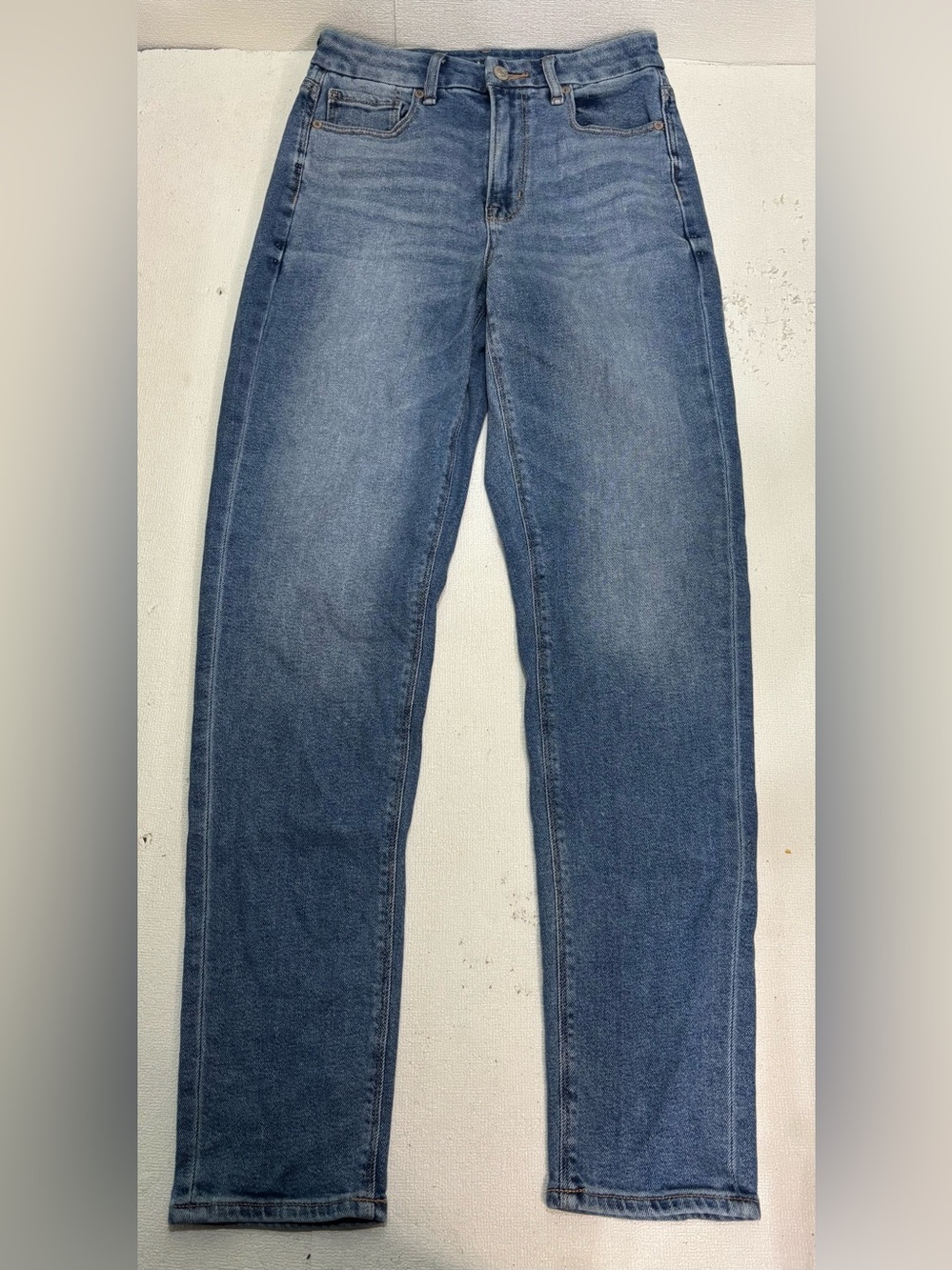 American Eagle Outfitters Mom Jeans Size 2 Long